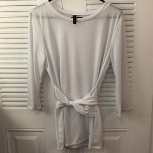 Ladies white tunic NWOT